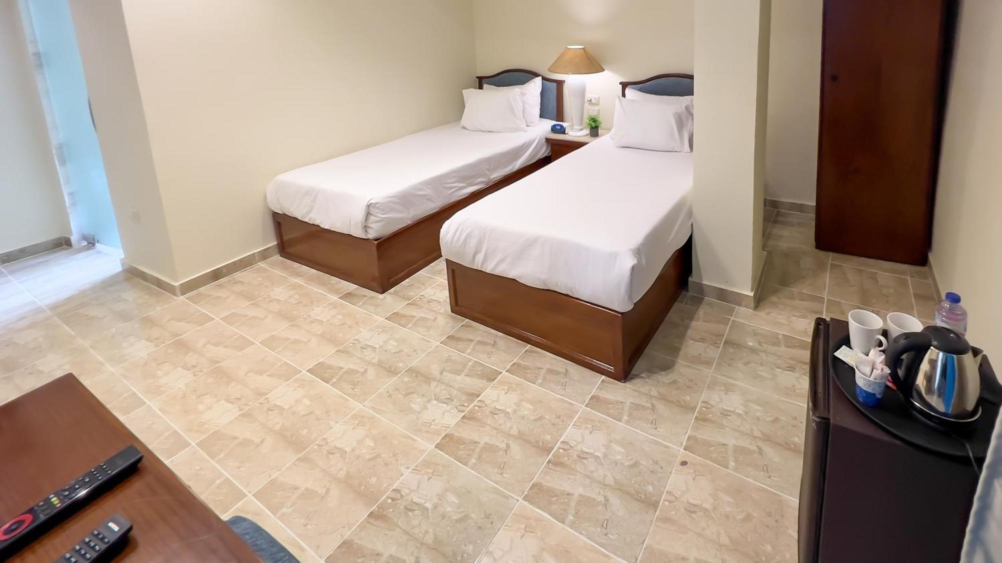 Pyramids Glory Inn Kafrat al Jabal Экстерьер фото